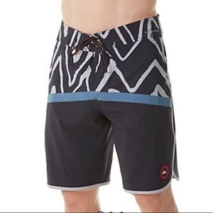 Like New Quiksilver Highline Boardshorts